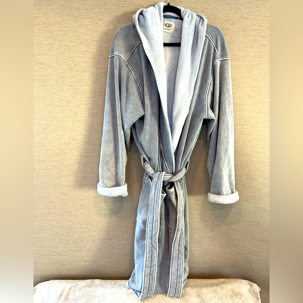 UGG AUSTRALIA BRUNSWICK ROBE NWOT - Picture 4 of 5
